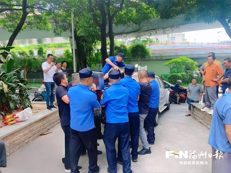 晋安整治五里亭立交桥下乱象 规范招工点打出组合拳