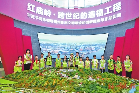 本报写作训练营小营员探秘红庙岭  在对的地方　垃圾就会变成好东西