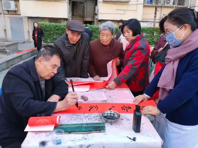 “两优一先”风采｜林圣团：桑榆未晚践初心 红霞满天献余热