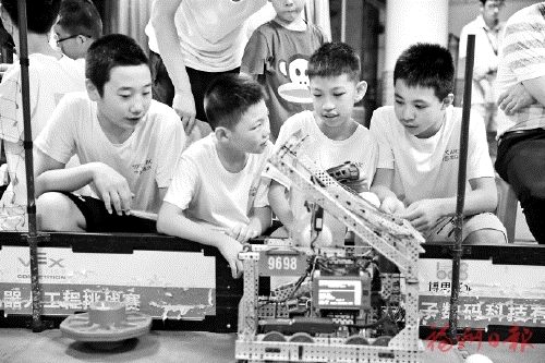 第19届中国青少年机器人竞赛闭幕，榕城学子战绩骄人