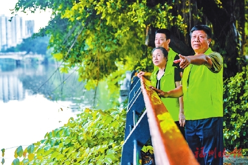 老兵退伍不褪色　风雨无阻护内河