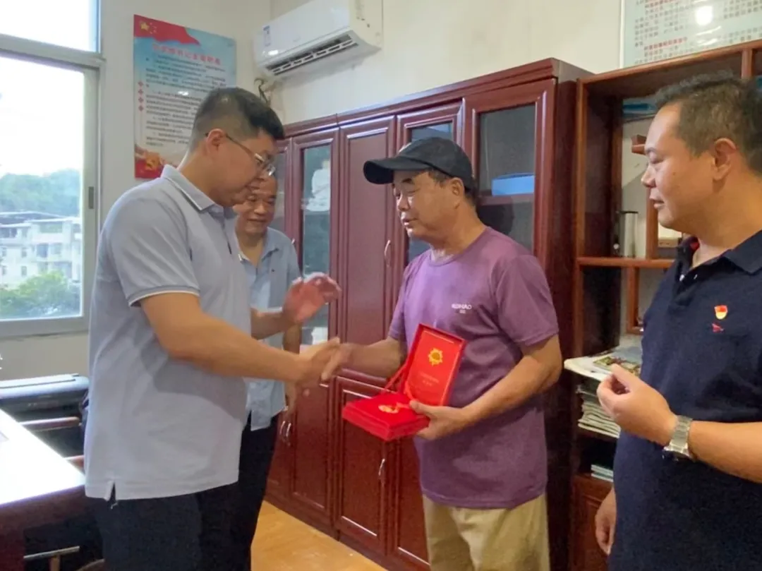 铸坚强堡垒 树先锋旗帜！宦溪镇开展庆“七一”暨党纪学习教育系列主题活动