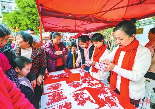 【网络中国节·春节】地道市井街巷　体验福州年味