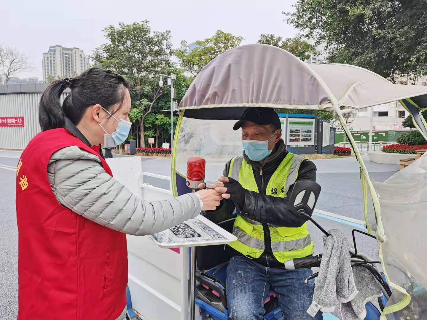 一杯暖茶 温暖榕城 晋安区暖心志愿服务时刻与您相伴