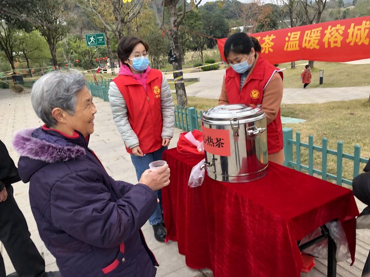 一杯暖茶 温暖榕城 晋安区暖心志愿服务时刻与您相伴