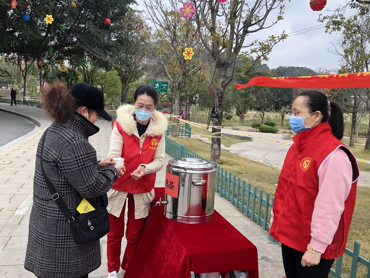 一杯暖茶 温暖榕城 晋安区暖心志愿服务时刻与您相伴