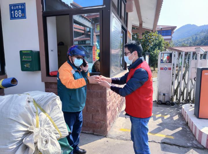 一杯暖茶 温暖榕城 晋安区暖心志愿服务时刻与您相伴