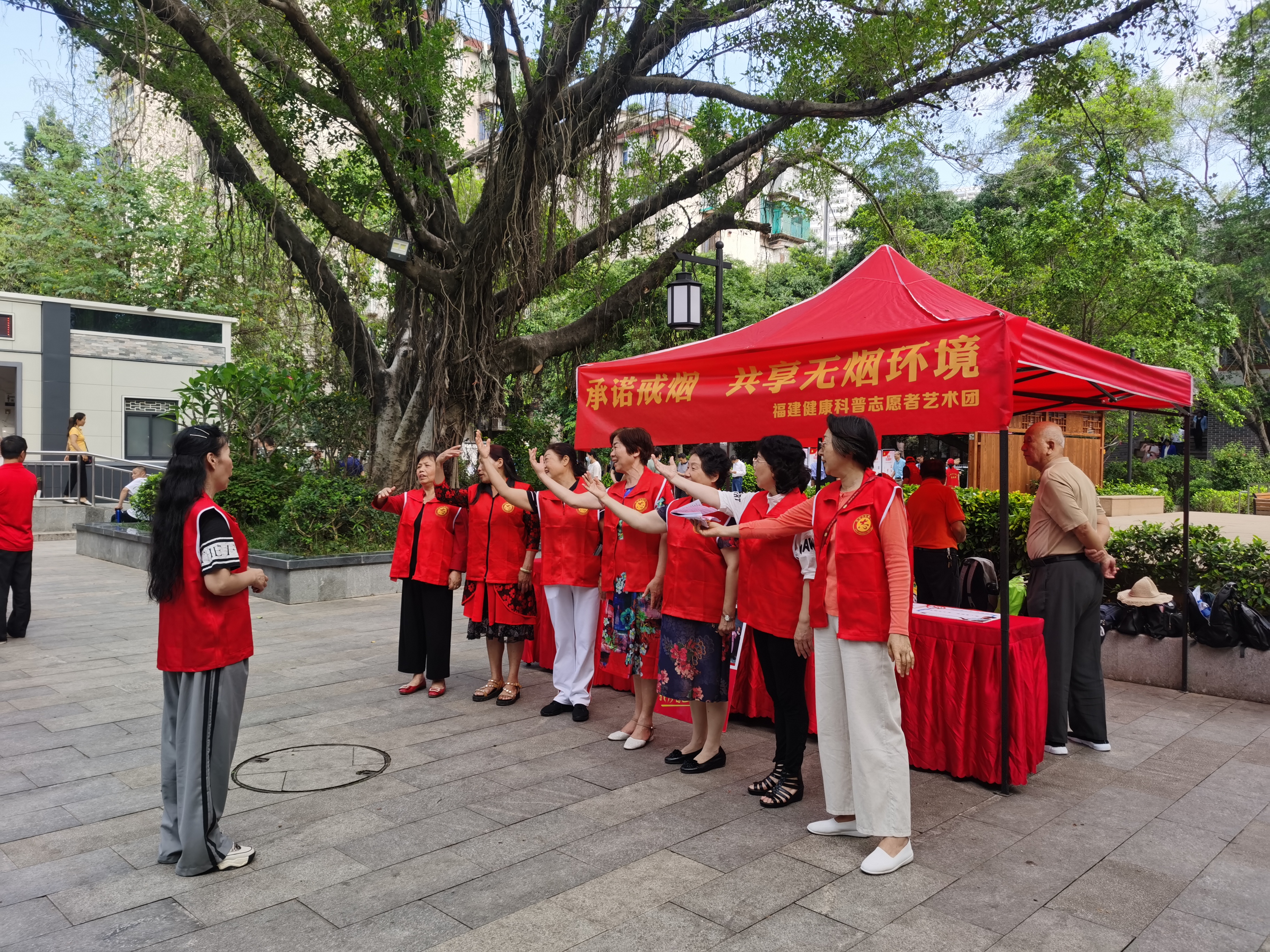 我为群众办实事|晋安区志愿服务公益集市“开市” 群众纷纷来“赶场”