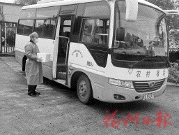 无偿运送核酸检测人员和样本　甘做防疫“幕后英雄”