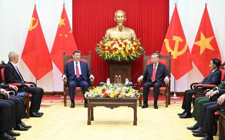 习近平同越共中央总书记苏林会谈