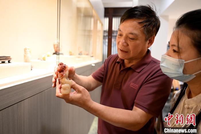 寿山石雕大师重启四十年前未竟之作:石不能言最可人